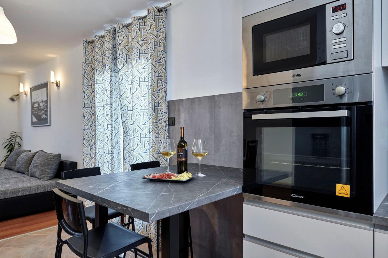 Holiday House Emma Burići المظهر الخارجي الصورة